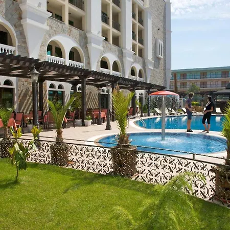 Apartment #1-babylon, Sunny